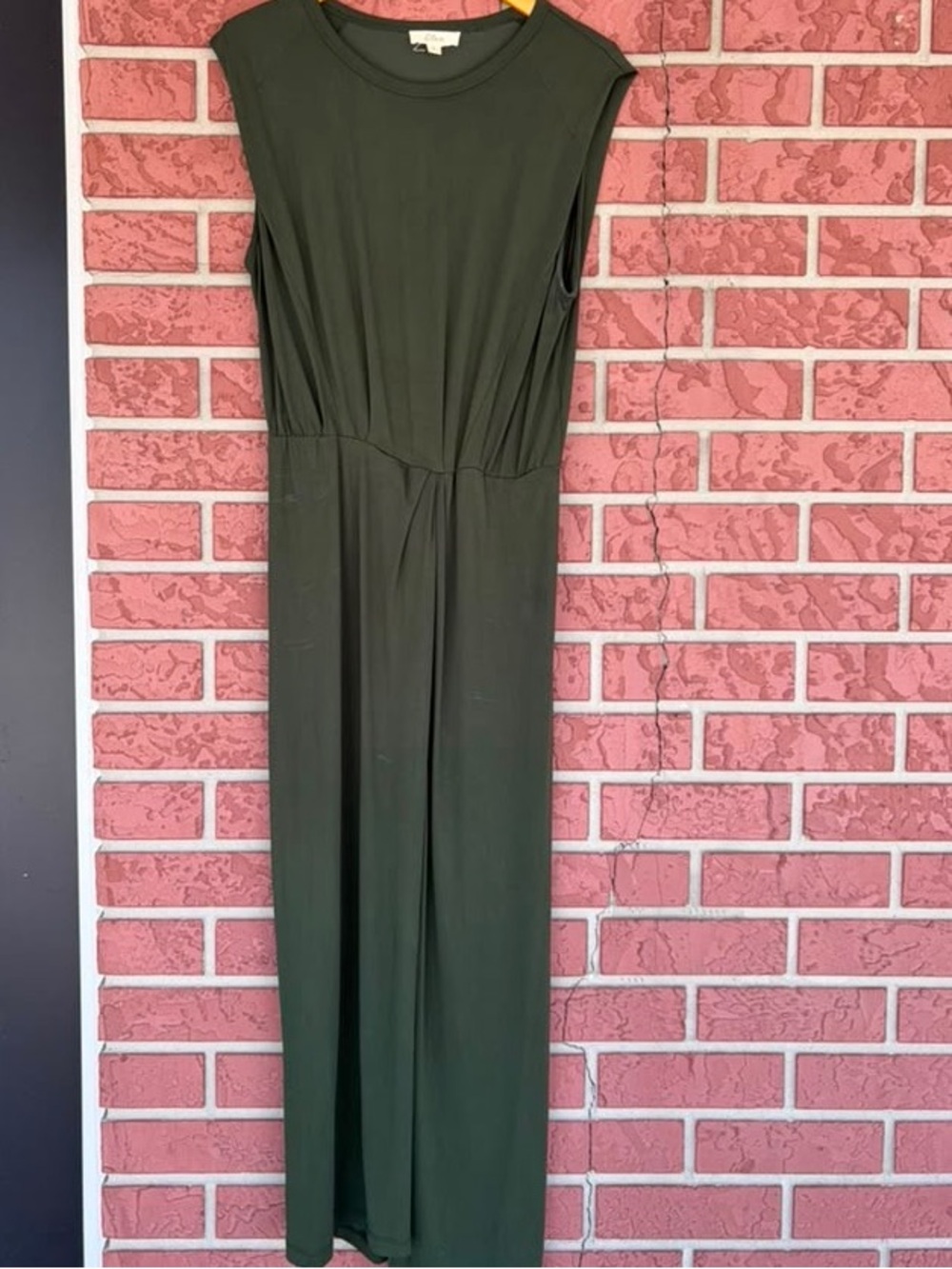 Elan Olive Green Sleeveless Jumpsuit